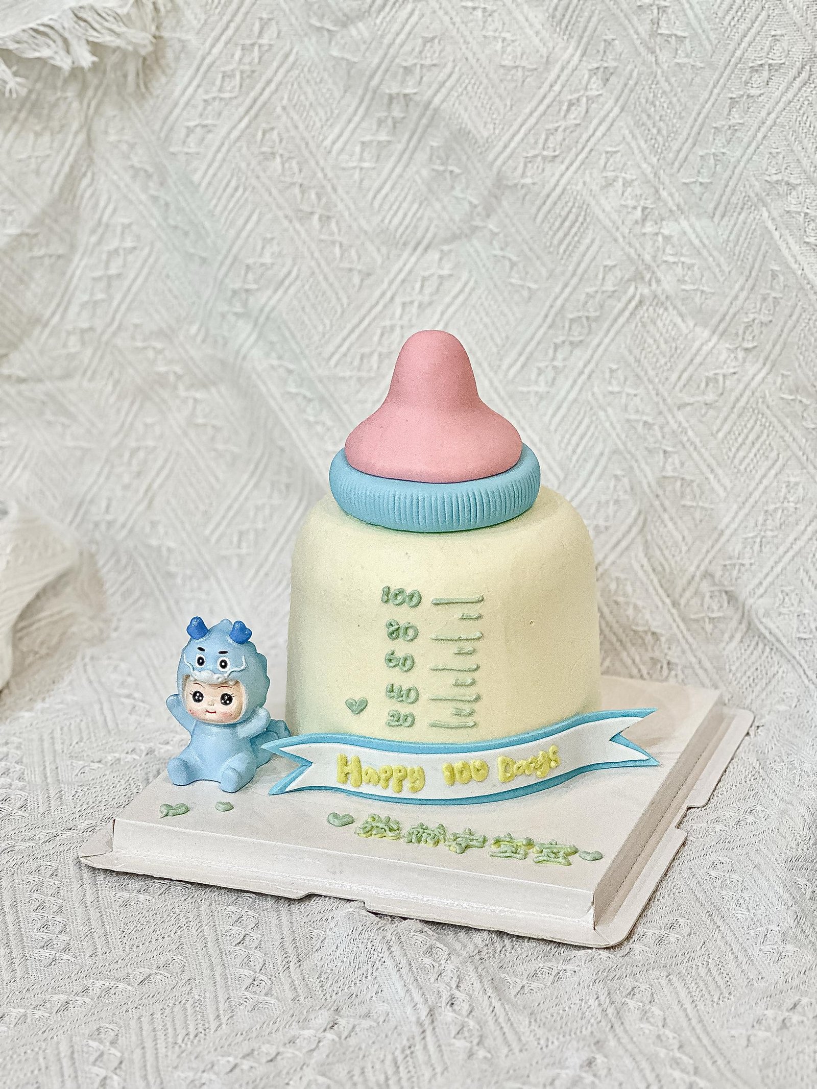 Custom Cake 2 custom6